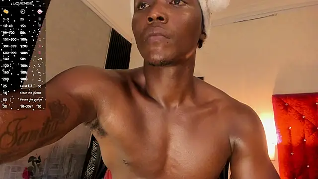 Snapshot of DannSmmith chatting on December 22, 2025, 5:13 pm DannSmmith online show from December 22, 2025, 5:13 pm