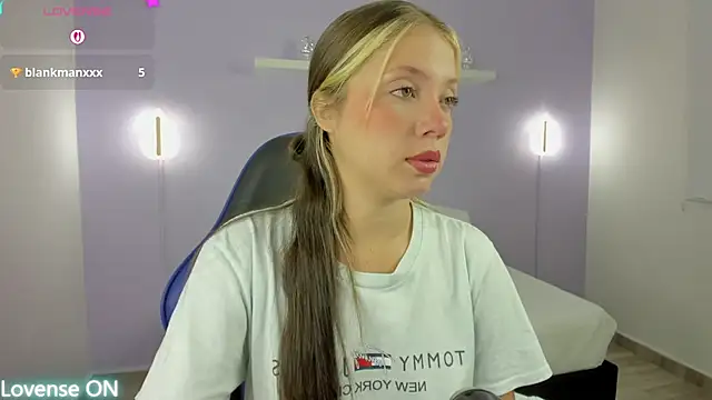 Snapshot of nataly_rodri chatting on June 28, 2026, 2:18 am nataly rodri online show from June 28, 2026, 2:18 am