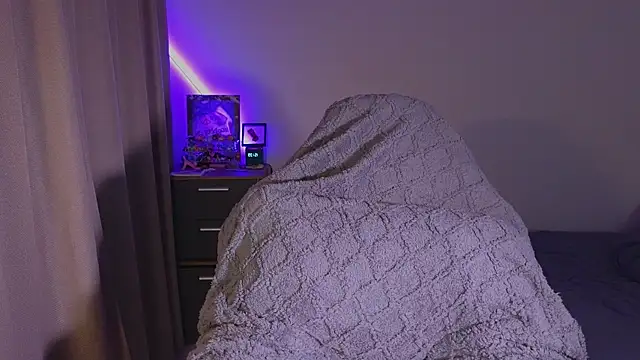 shey1i online show from November 30, 2025, 12:39 pm