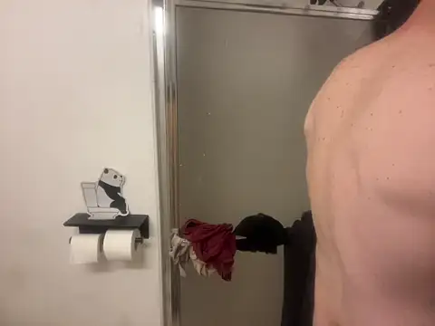 Snapshot of leanjamesdean chatting on November 8, 2025, 2:31 pm leanjamesdean online show from November 8, 2025, 2:31 pm