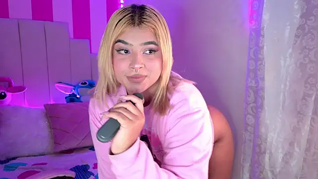 Snapshot of AliiceBrown_ chatting on January 9, 2026, 5:14 am AliiceBrown online show from January 9, 2026, 5:14 am