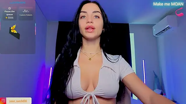 Snapshot of Kemi__Jordan chatting on October 4, 2025, 6:59 am Kemi Jordan online show from October 4, 2025, 6:59 am