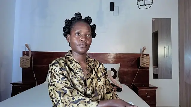 Elegant Ebony online show from March 31, 2026, 7:43 am