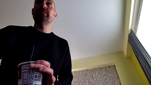 Snapshot of BDDuncanAbaddon chatting on December 16, 2025, 9:52 pm BDDuncanAbaddon online show from December 16, 2025, 9:52 pm