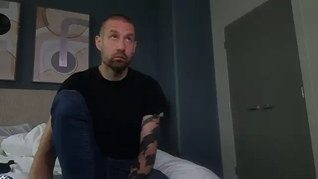 Snapshot of BDDuncanAbaddon chatting on December 3, 2025, 2:27 pm BDDuncanAbaddon online show from December 3, 2025, 2:27 pm