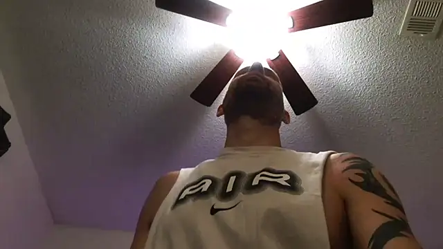 Snapshot of BDDuncanAbaddon chatting on November 2, 2025, 10:26 pm BDDuncanAbaddon online show from November 2, 2025, 10:26 pm