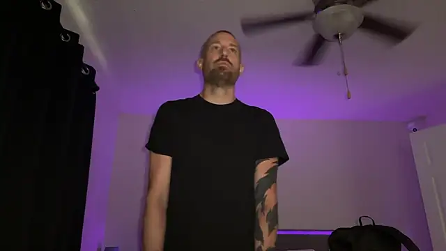 Snapshot of BDDuncanAbaddon chatting on October 23, 2025, 7:12 pm BDDuncanAbaddon online show from October 23, 2025, 7:12 pm