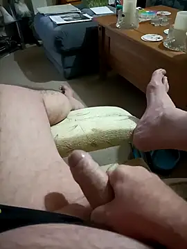 Snapshot of loveeatingcunts chatting on December 23, 2025, 12:11 am loveeatingcunts online show from December 23, 2025, 12:11 am