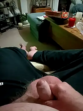 Snapshot of loveeatingcunts chatting on January 12, 2026, 2:18 am loveeatingcunts online show from January 12, 2026, 2:18 am