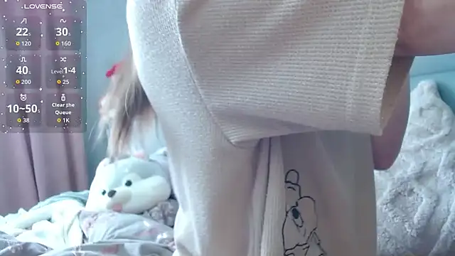 Snapshot of Viktoriiya_bald chatting on November 24, 2025, 12:05 pm Viktoriiya bald online show from November 24, 2025, 12:05 pm