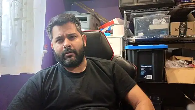 Snapshot of Sakhtlaundaz chatting on October 31, 2025, 2:35 pm Sakhtlaundaz online show from October 31, 2025, 2:35 pm