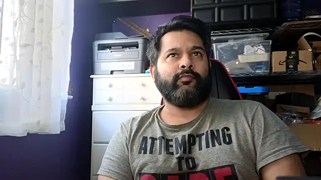 Snapshot of Sakhtlaundaz chatting on December 5, 2025, 2:59 pm Sakhtlaundaz online show from December 5, 2025, 2:59 pm