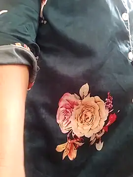 lolo890 online show from March 18, 2026, 3:35 pm