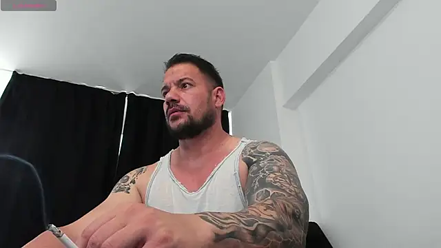 musclemonster31 online show from September 19, 2025, 1:37 pm
