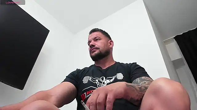 musclemonster31 online show from September 25, 2025, 8:37 pm