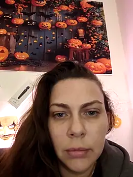 LEAsquirt91 online show from November 28, 2025, 1:00 pm