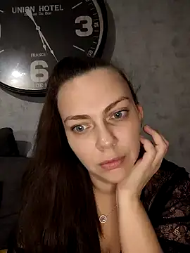 LEAsquirt91 online show from February 1, 2025, 4:32 pm