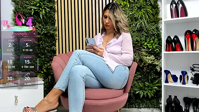 Snapshot of sweetcherry30 chatting on November 12, 2025, 7:12 am sweetcherry30 online show from November 12, 2025, 7:12 am