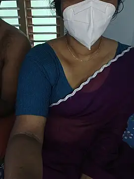 Snapshot of Malluivaniya chatting on June 3, 2026, 6:03 am Malluivaniya online show from June 3, 2026, 6:03 am