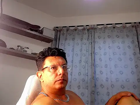 Snapshot of pedropicapi chatting on November 3, 2025, 7:50 pm pedropicapi online show from November 3, 2025, 7:50 pm