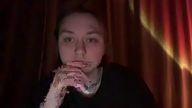 Isabel-Bailey online show from May 8, 2026, 10:13 pm