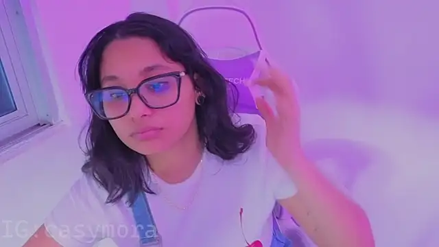 Snapshot of Cuteprincess21 chatting on November 29, 2025, 12:44 am Cuteprincess21 online show from November 29, 2025, 12:44 am