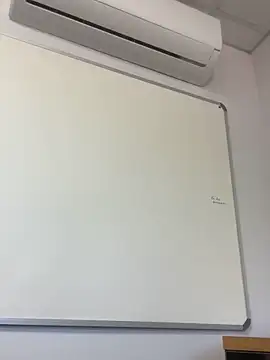 YesTheSexiest online show from January 8, 2026, 8:09 am