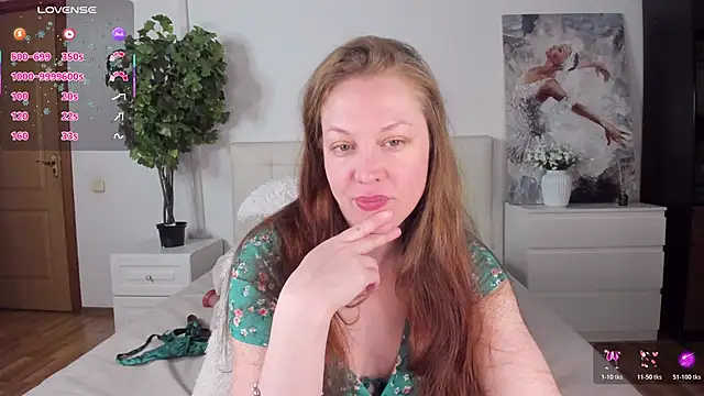 CutieGinger online show from June 1, 2026, 2:01 am