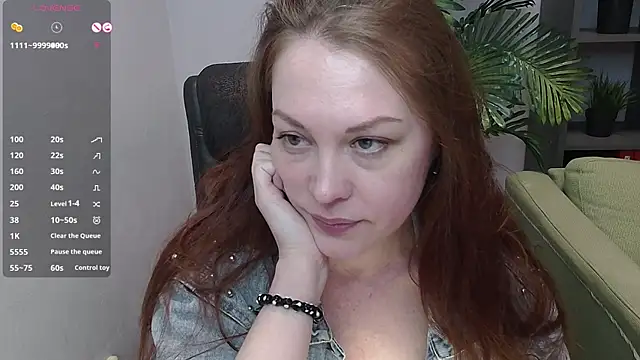 Snapshot of CutieGinger chatting on October 27, 2025, 2:56 am CutieGinger online show from October 27, 2025, 2:56 am