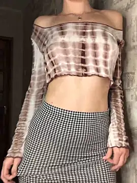 Kristina03 online show from January 5, 2026, 9:18 pm