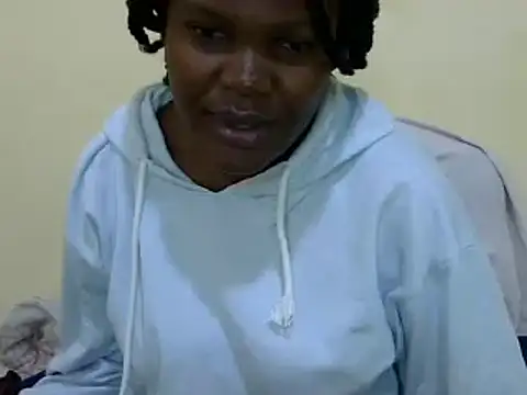 Snapshot of cute_roxie chatting on December 8, 2024, 9:02 am cute roxie online show from December 8, 2024, 9:02 am