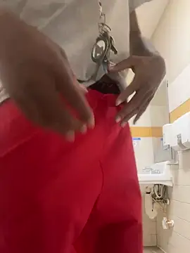 Snapshot of ITSONLYKENNY chatting on February 13, 2025, 6:26 pm ITSONLYKENNY online show from February 13, 2025, 6:26 pm