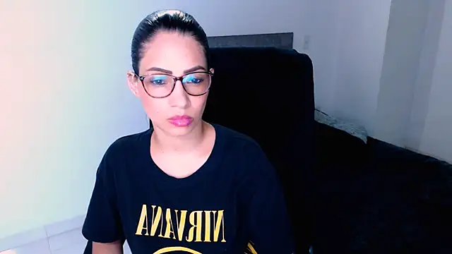 Snapshot of diana__34 chatting on May 15, 2026, 12:19 am diana 34 online show from May 15, 2026, 12:19 am