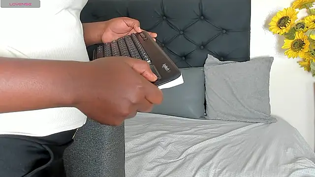 Cristale69 online show from February 3, 2026, 6:35 pm