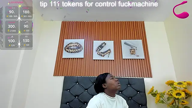 Cristale69 online show from December 4, 2025, 3:05 am