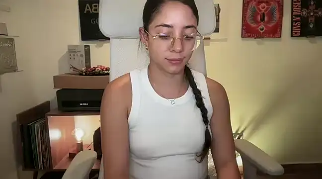 Snapshot of adriana__sosa_ chatting on February 13, 2025, 11:04 pm adriana sosa online show from February 13, 2025, 11:04 pm