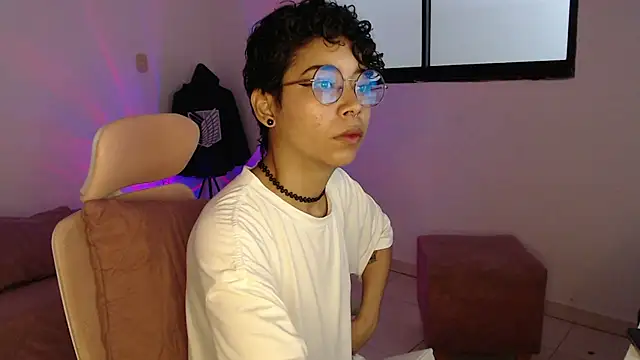 Putaku San online show from June 1, 2026, 12:05 pm