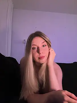 Snapshot of VeraSerephina chatting on January 23, 2025, 10:33 pm VeraSerephina online show from January 23, 2025, 10:33 pm