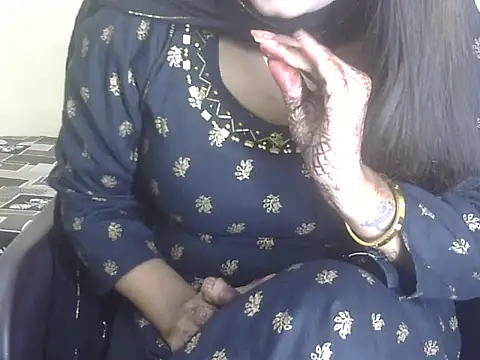 Snapshot of Lusty_Wife1 chatting on October 11, 2025, 6:42 pm Lusty Wife1 online show from October 11, 2025, 6:42 pm