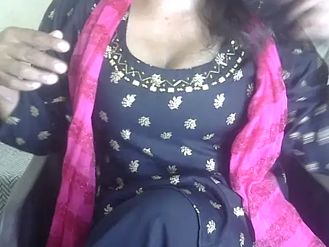 Snapshot of Lusty_Wife1 chatting on September 10, 2025, 7:02 pm Lusty Wife1 online show from September 10, 2025, 7:02 pm