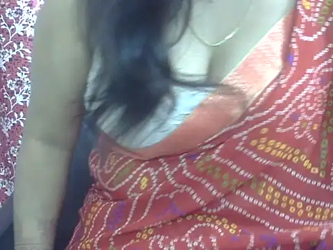 Snapshot of Lusty_Wife1 chatting on February 7, 2026, 7:33 pm Lusty Wife1 online show from February 7, 2026, 7:33 pm