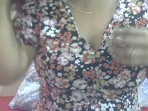 Snapshot of Lusty_Wife1 chatting on December 22, 2025, 7:14 pm Lusty Wife1 online show from December 22, 2025, 7:14 pm