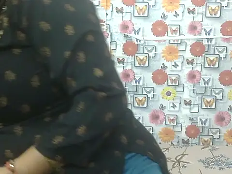 Lusty Wife1 online show from May 21, 2026, 10:12 am