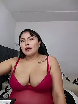 Snapshot of KathieBurning chatting on February 8, 2026, 8:17 pm KathieBurning online show from February 8, 2026, 8:17 pm