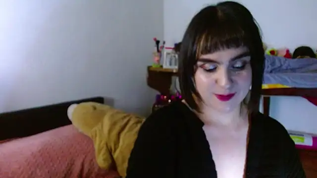 Snapshot of collette_beaufoy_ chatting on June 20, 2026, 5:01 am collette beaufoy online show from June 20, 2026, 5:01 am