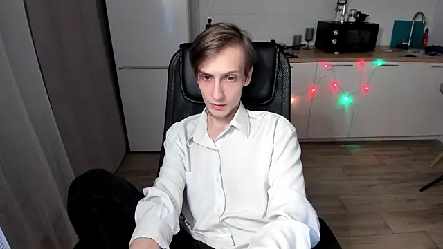 Snapshot of Rick_Reed chatting on December 16, 2025, 12:26 am Rick Reed online show from December 16, 2025, 12:26 am