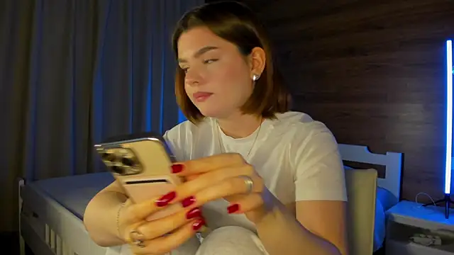 Snapshot of Elizabeth_Hottie_ chatting on October 11, 2025, 11:39 pm Elizabeth Hottie  online show from October 11, 2025, 11:39 pm