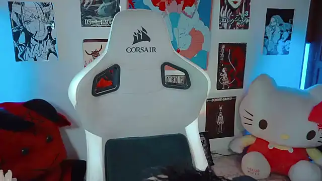 Snapshot of Deadly_Doll chatting on September 27, 2025, 8:37 pm Deadly Doll online show from September 27, 2025, 8:37 pm