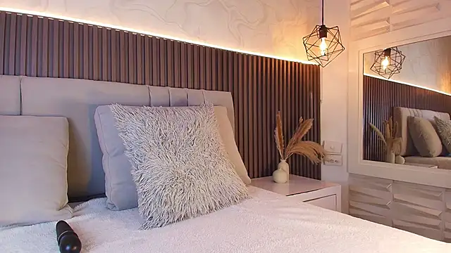 Snapshot of SHANONCLARK chatting on December 16, 2025, 7:07 pm SHANONCLARK online show from December 16, 2025, 7:07 pm