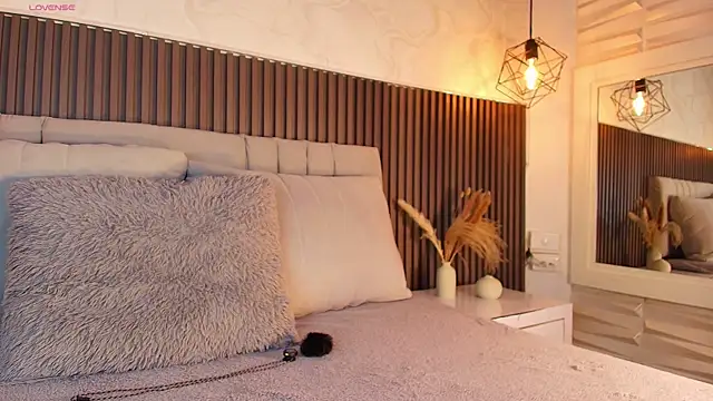 Snapshot of SHANONCLARK chatting on January 10, 2026, 6:14 pm SHANONCLARK online show from January 10, 2026, 6:14 pm